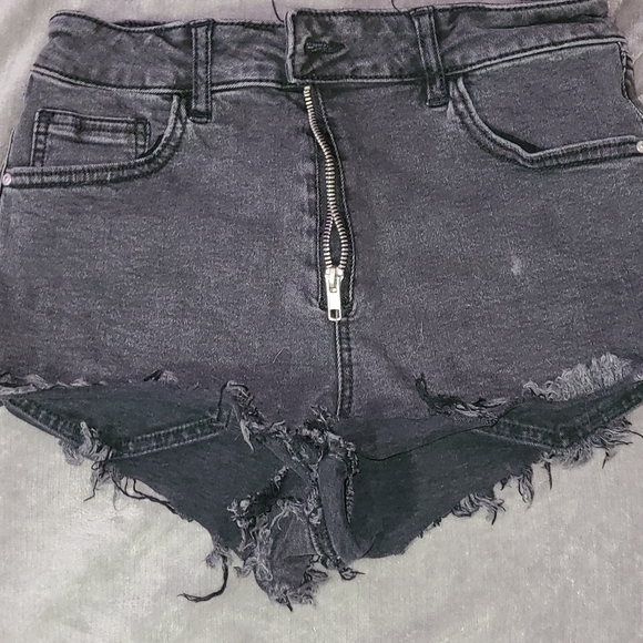 Jean Shorts - Picture 3 of 3